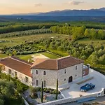 别墅 The View Excelsior - Luxe, Private Museum, Pool Vižinada