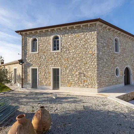 Bond Hideout In Istria - 007 Vizinada