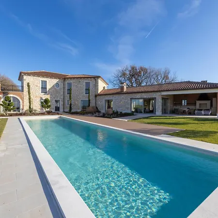 The View Excelsior - Luxe With Pool