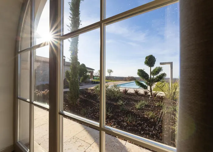 Villa The View Excelsior - Luxe, Private Museum, Pool *